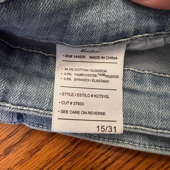 Light wash KanCan distressed skinny jeans - Picture 3 of 7